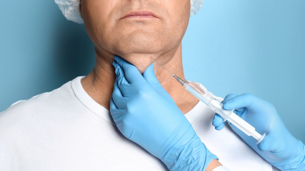 Minilipo de Papada: Diferença Entre Minilipo e Lipo de Papada Clínica Vitaliza | Estética, Beleza e Saúde Conheça a diferença entre minilipo e lipo de papada com o Dr. Vagner Chiapetti na Clínica Vitaliza em Barretos, SP.