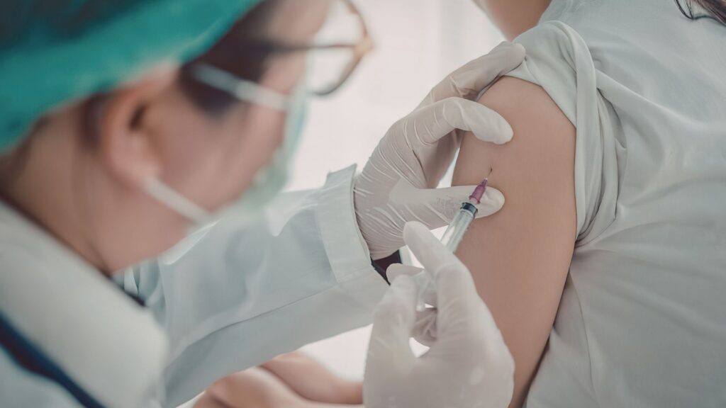 Vacina de Tríplice Bacteriana – dTpa Adulto em Barretos Clínica Vitaliza | Estética, Beleza e Saúde Conheça a vacina dTpa na Clínica Vitaliza em Barretos e cuide da sua saúde com o Dr Vagner Chiapetti.